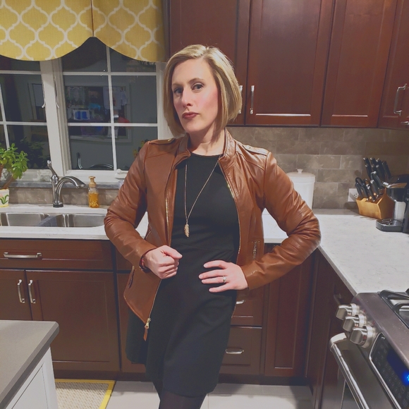 Meet your Posher, Jackie - Picture 1 of 1